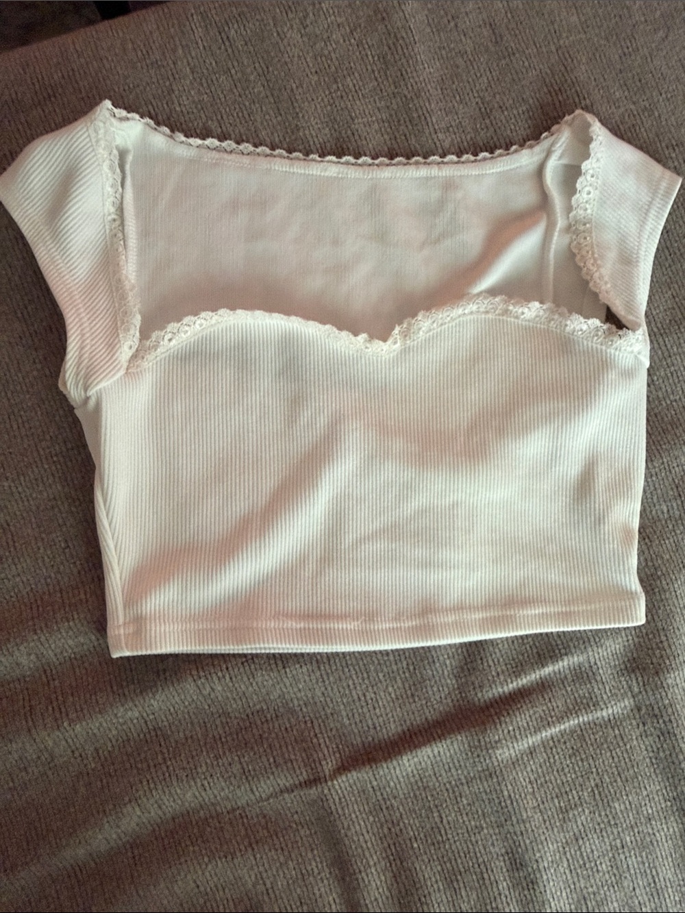 Women’s Lace-Trim Ribbed Crop Top - White